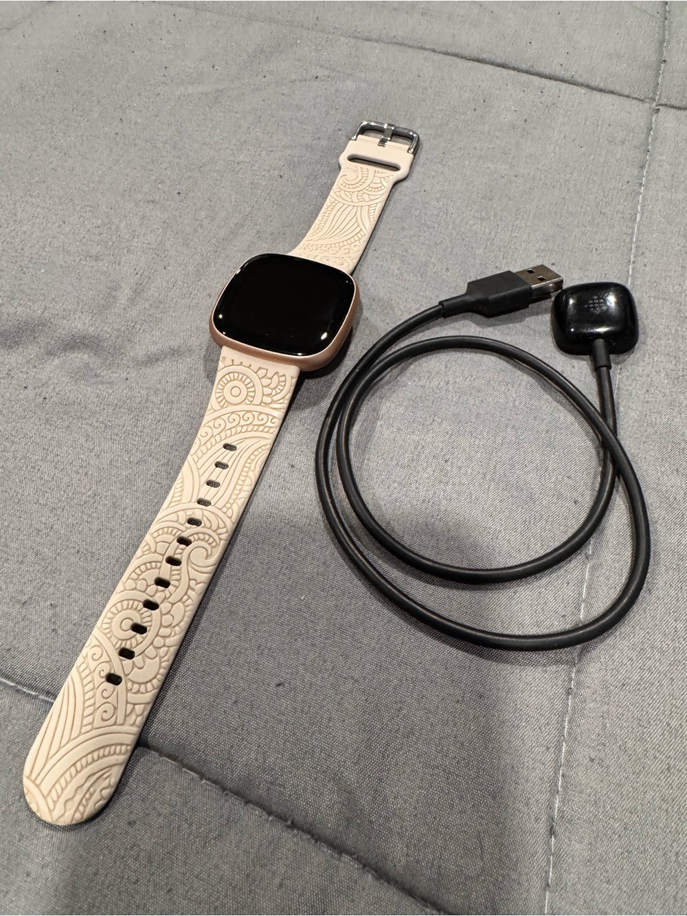 Fitbit Versa 4 Fitness Smartwatch